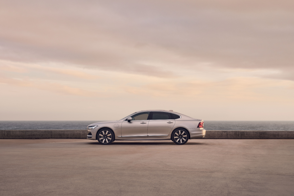 Volvo S90 lăn bánh tại Đà Nẵng