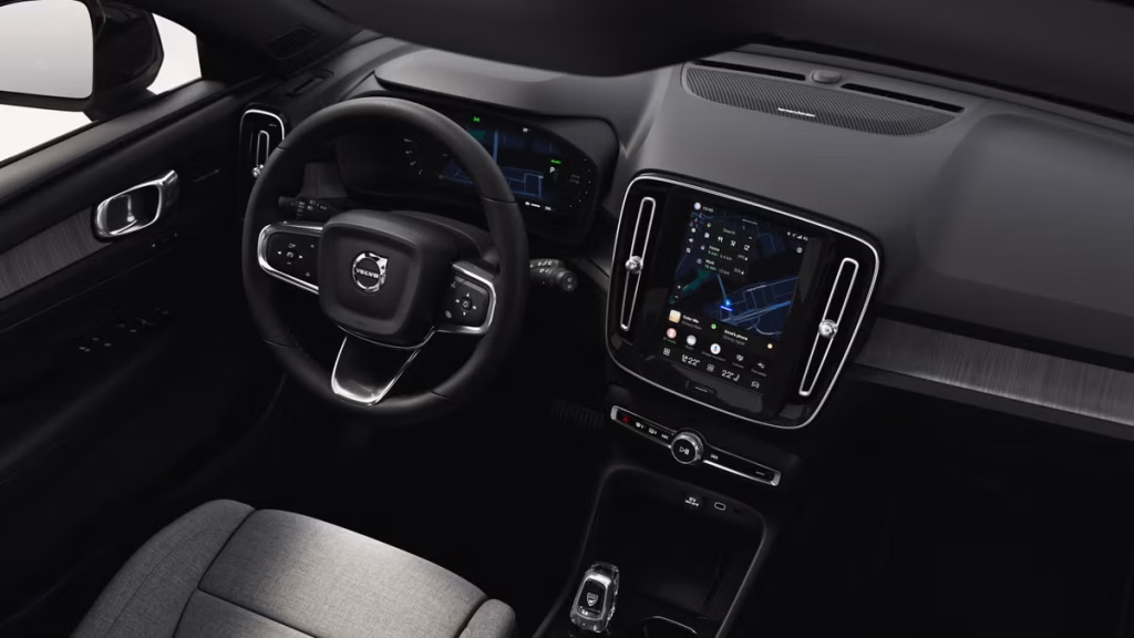 Trải nghiệm lái EC40 mượt mà