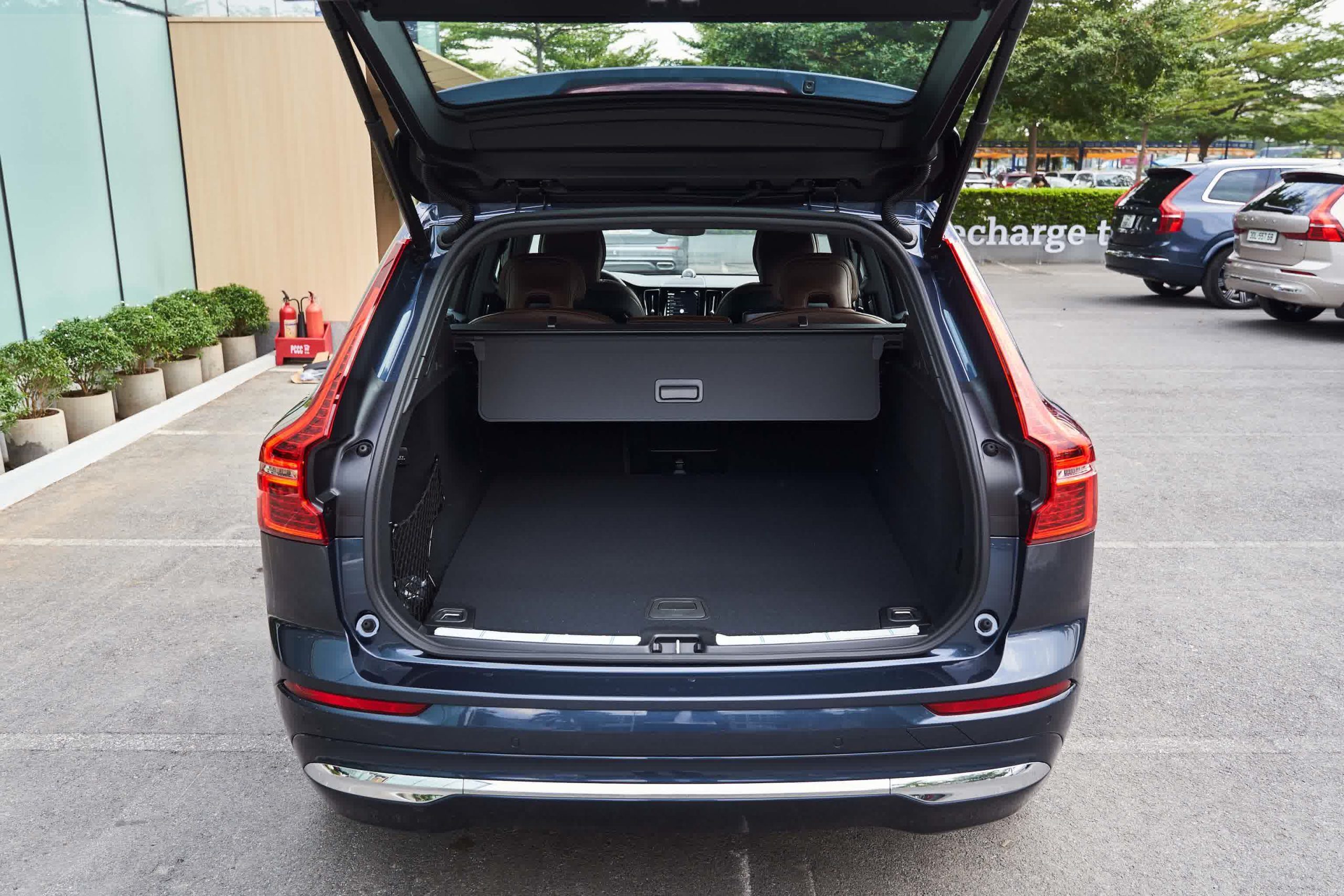 Khoang hành lý Volvo XC60 Ultra rộng rãi